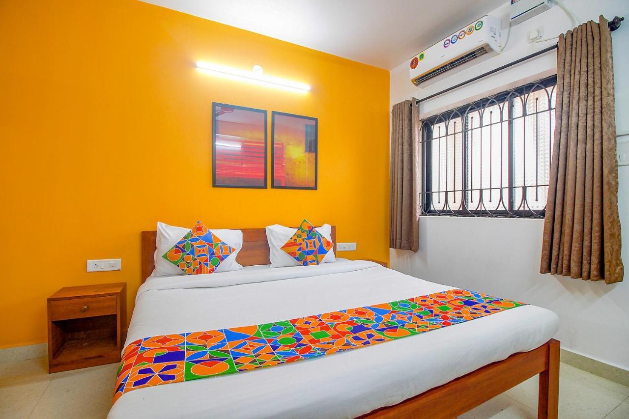 Fabescape Sk Studios With Pool & Gym, Arpora Eski Goa Dış mekan fotoğraf