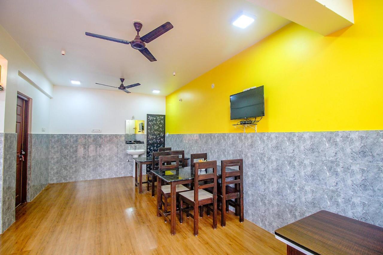 Fabescape Sk Studios With Pool & Gym, Arpora Eski Goa Dış mekan fotoğraf