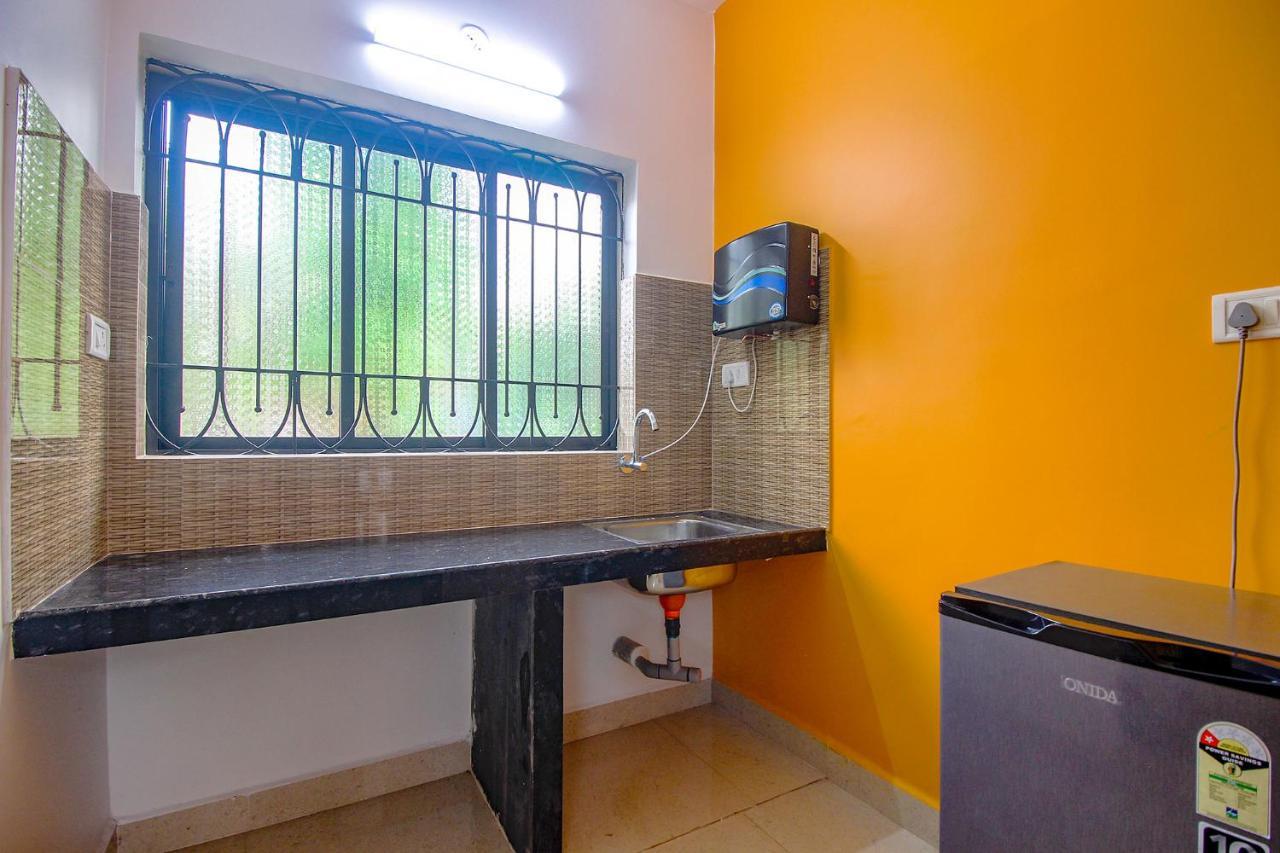 Fabescape Sk Studios With Pool & Gym, Arpora Eski Goa Dış mekan fotoğraf