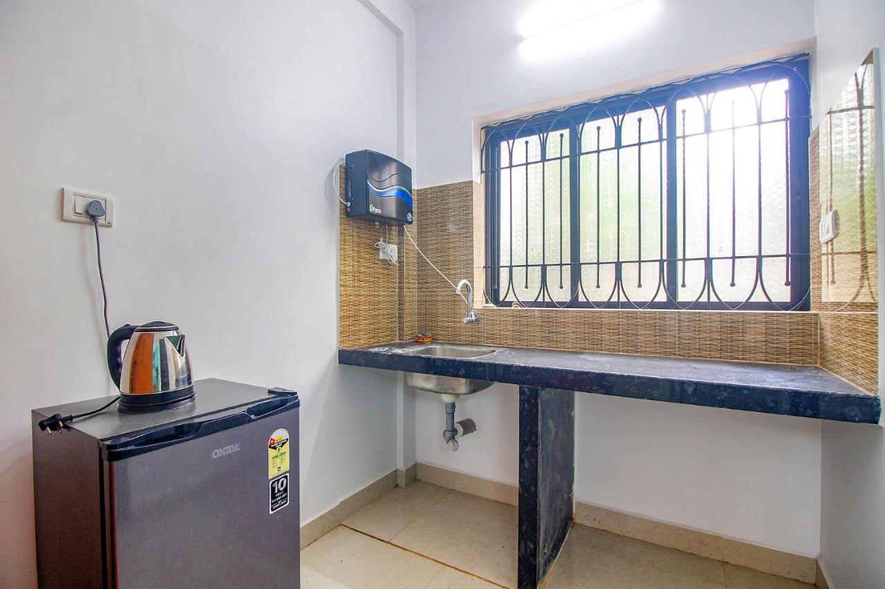 Fabescape Sk Studios With Pool & Gym, Arpora Eski Goa Dış mekan fotoğraf